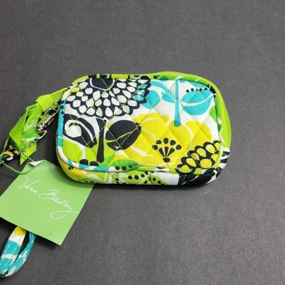 Vera Bradley Women's Green Wallet - Picture 2 of 4